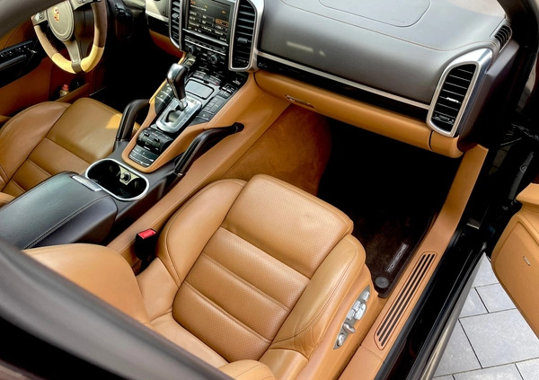 Porsche Cayenne cena 130000 przebieg: 184000, rok produkcji 2013 z Chorzów małe 56